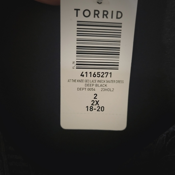 NWT Torrid's, Geo V Neck Skater‎ Lace Black Dress, Knee Length Size 2X - Picture 2 of 12